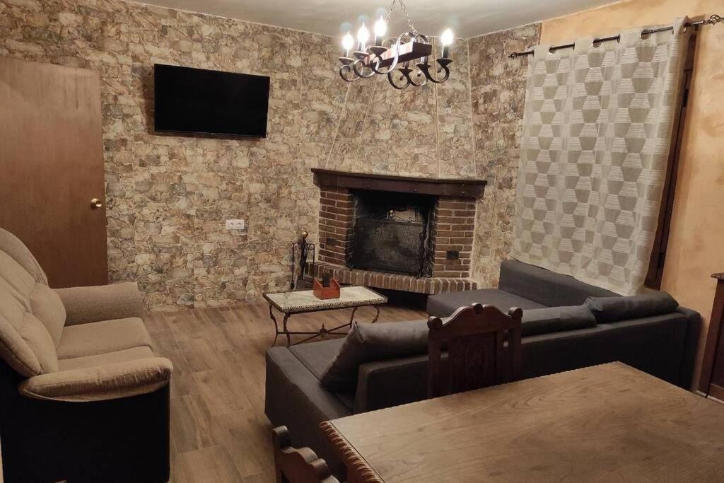 Casa Rural La Vizana Alija del Infantado Dış mekan fotoğraf